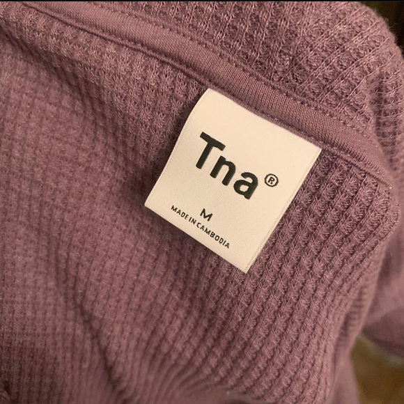 Purple Aritzia Waffle Zip up Worn Once In Fantastic Condition. - Picture 2 of 2